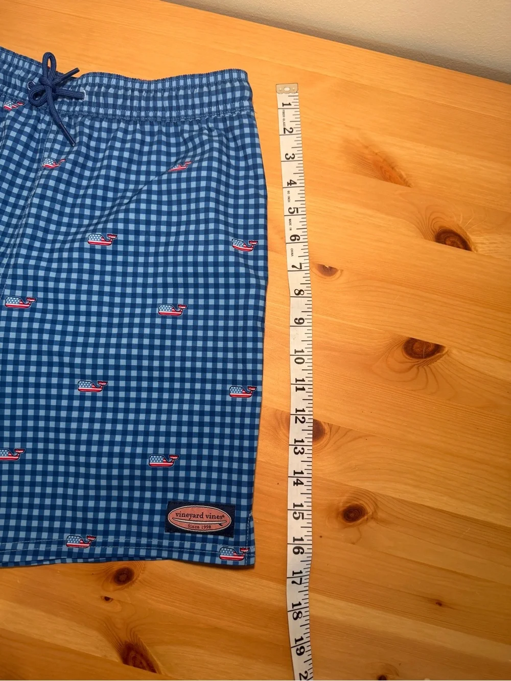 Vineyard Vines Kids Blue Gingham USA Flag Whale Swim Trunks Size L